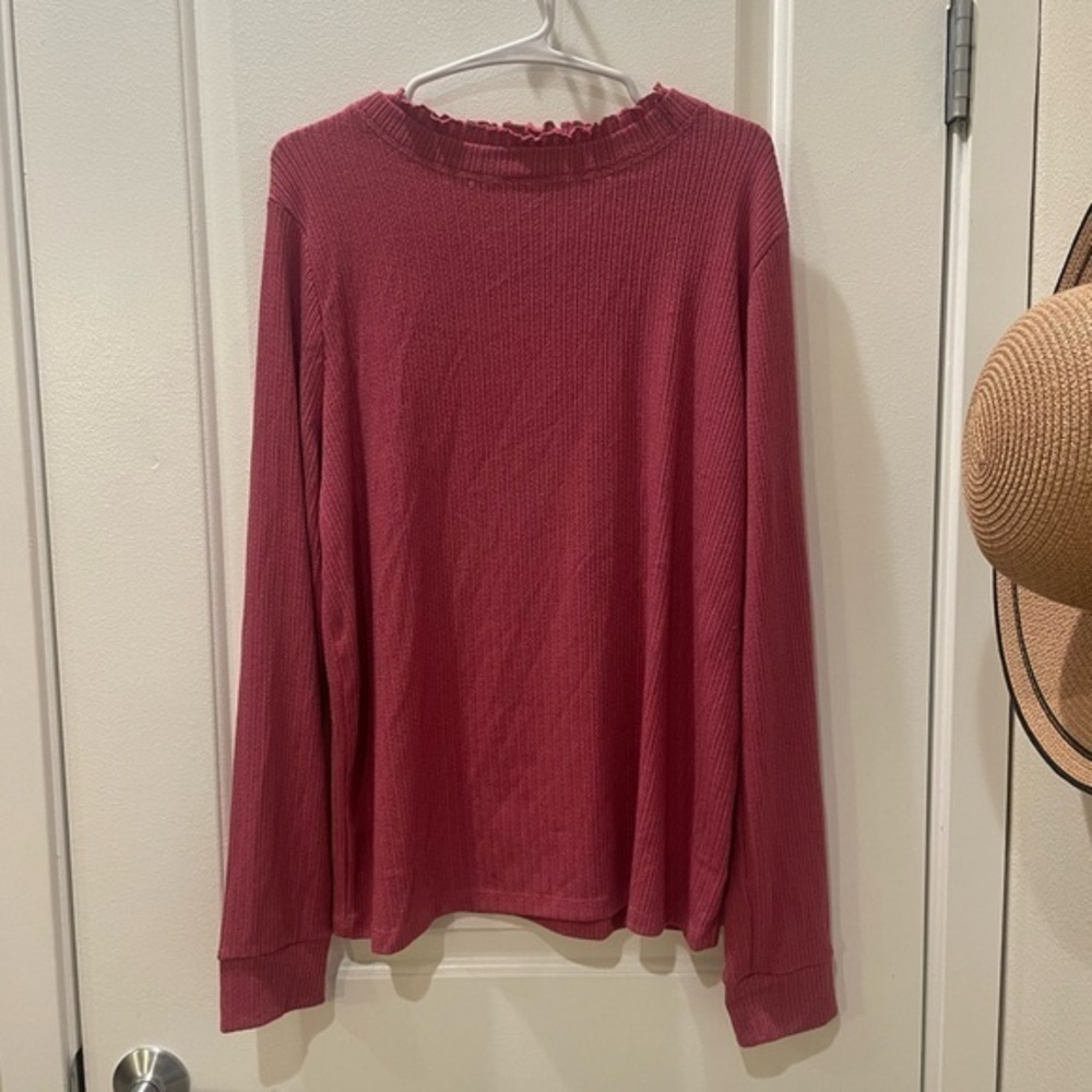 NEW…StitchFix Pink Clover Mock Necked Ribbed Shirt
